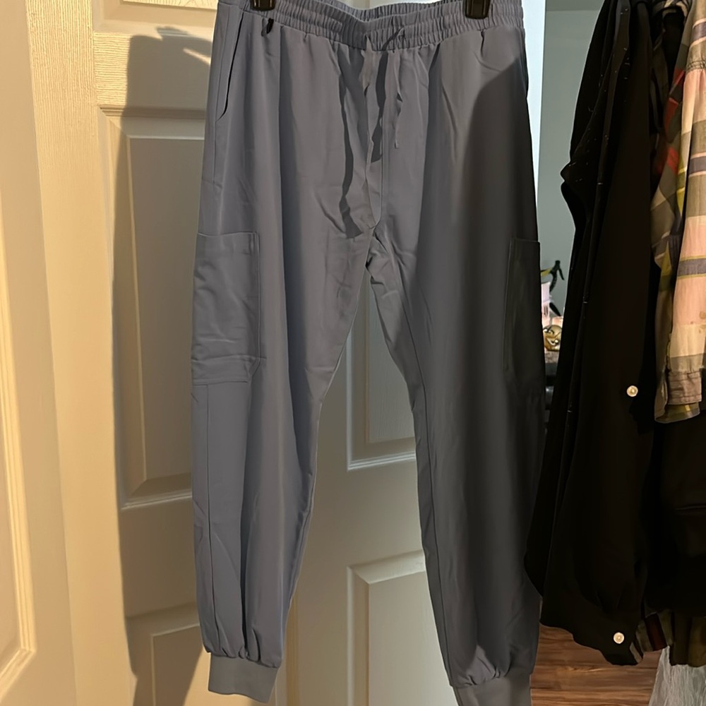 Mim brand women’s jogger scrub pants